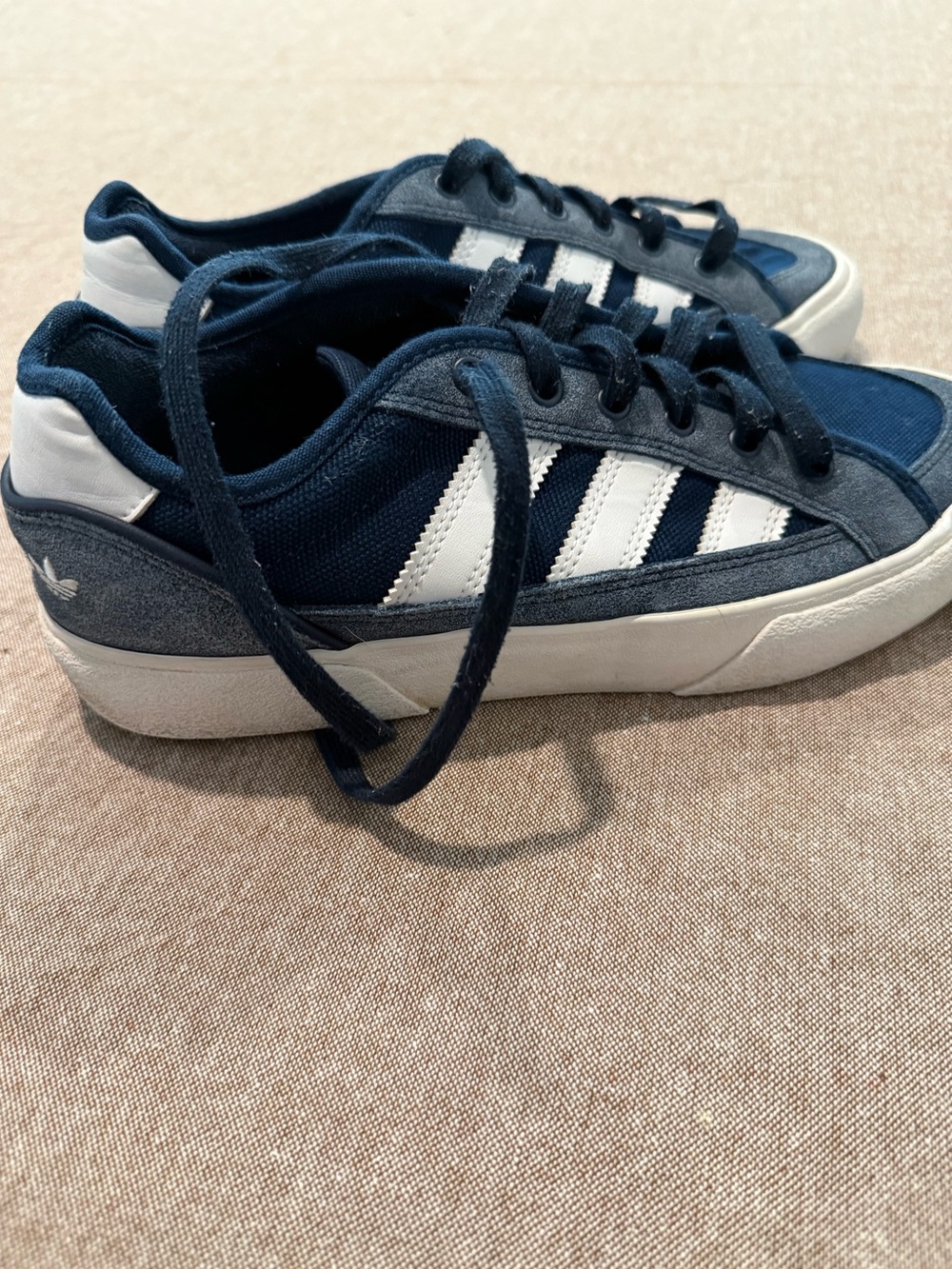 Adidas Originals Navy Blue Suede & Canvas Sneakers Women’s 8.5 good condition